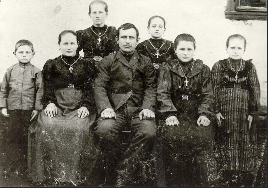 family_of_catholic_colonists