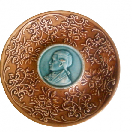 Тарілка дрібна декоративна з портретом