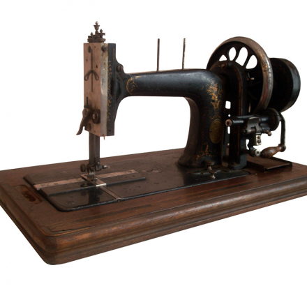 Швейна машина з ручним приводом