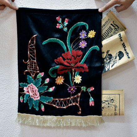 Тримач для газет